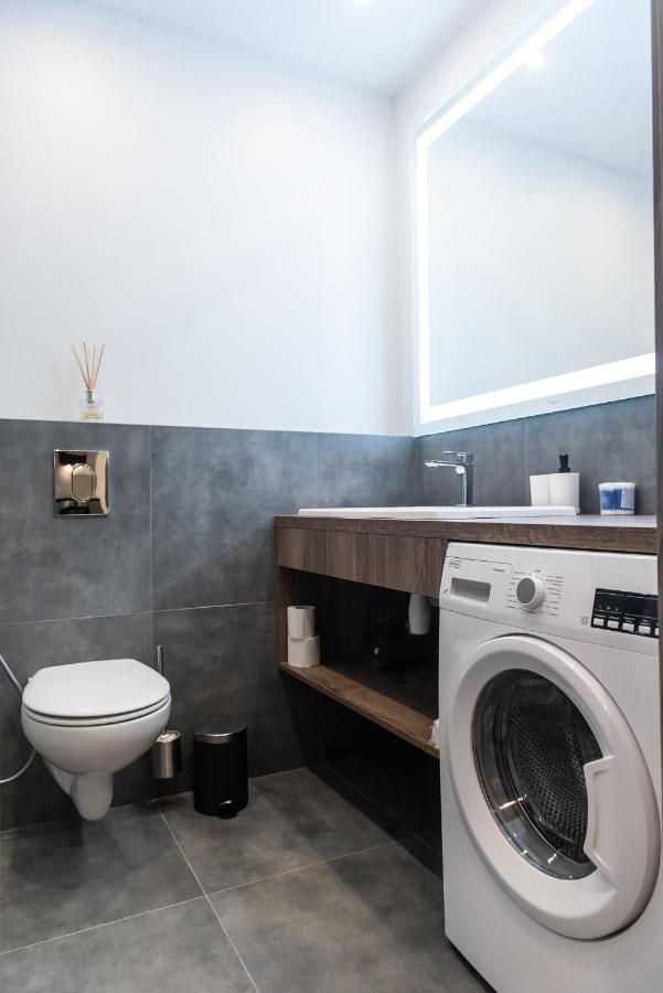 Dream Life Apartment Lviv Ngoại thất bức ảnh